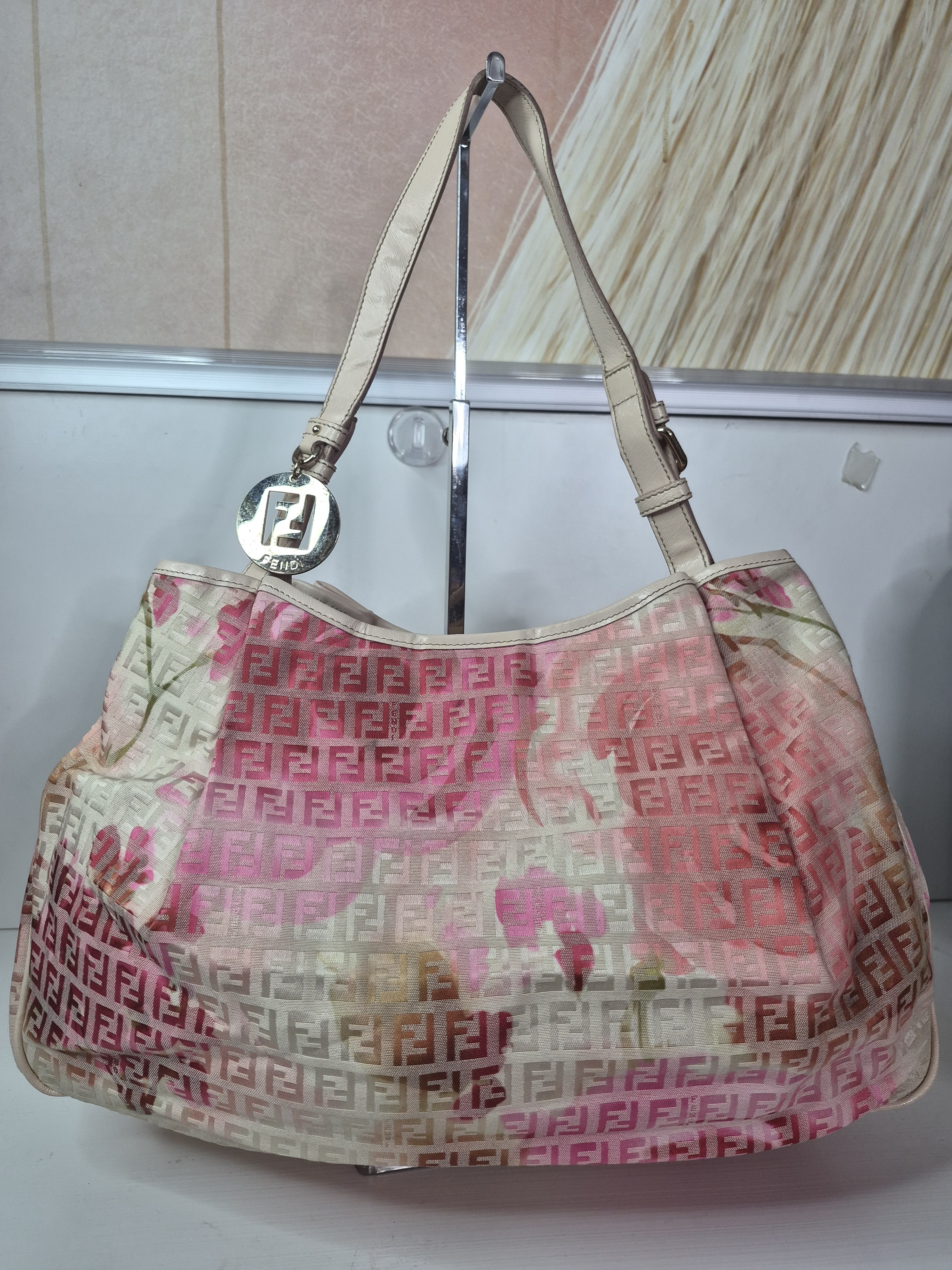 Fendi Floral Logo-Print Shoulder Bag In Pink & Cream